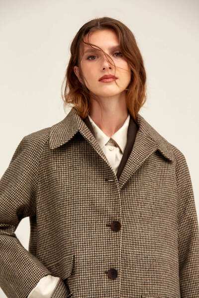 Saykı Woman Bej Dinamik Fit Bebe Yaka Kaşe Manto - 3