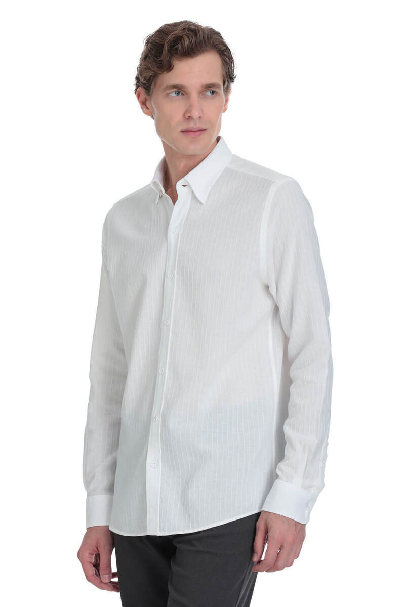 Beyaz Comfort Fit Çizgili Düğmeli Yaka 100% Pamuk Uzun Kollu Casual Gömlek - Saykı