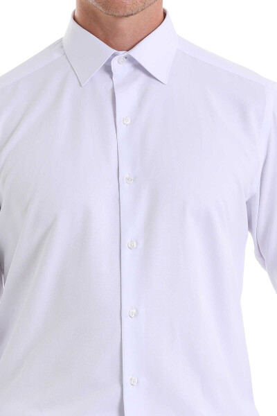 Beyaz Klasik Fit Desenli Pamuklu Slim Yaka Uzun Kollu Klasik Gömlek - 5