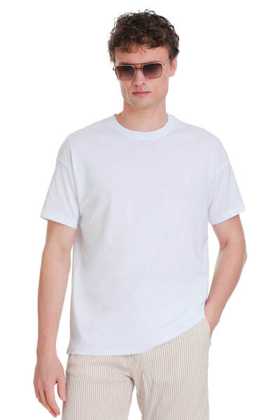 Beyaz Regular Fit 100% Pamuk Bisiklet Yaka Oversize Tişört - HTML
