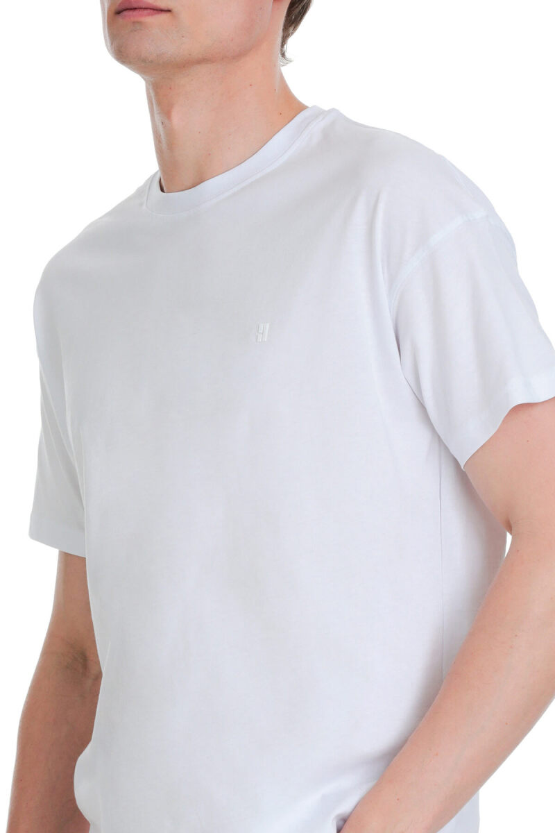 Beyaz Regular Fit 100% Pamuk Bisiklet Yaka Oversize Tişört - HTML (1)