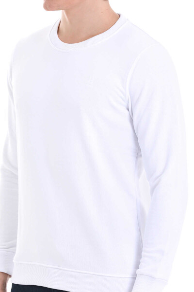 Beyaz Regular Fit Düz Pamuklu Bisiklet Yaka Sweatshirt - 11