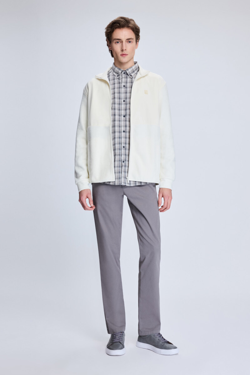 Beyaz Regular Fit Hakim Yaka Baharlık Mont - HTML (1)