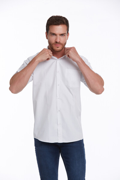 Beyaz Regular Fit Kareli Pamuklu Slim Yaka Kısa Kol Klasik Gömlek - 3