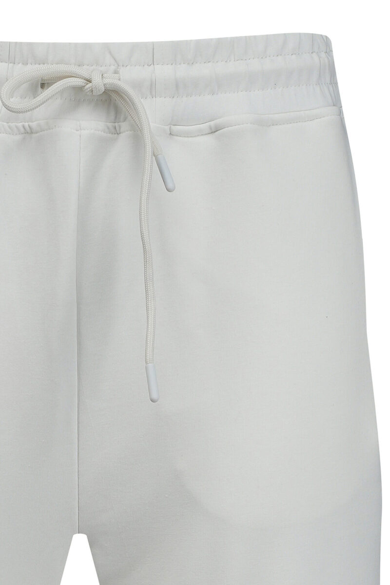 Beyaz Regular Fit Yandan Cepli Pamuklu Eşofman Altı - HTML (1)