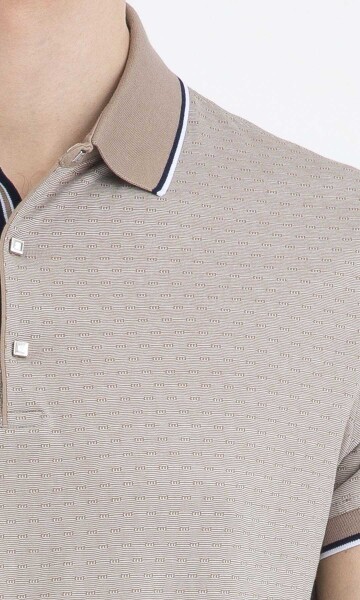 Bej Desenli Polo Yaka Tişört - 3