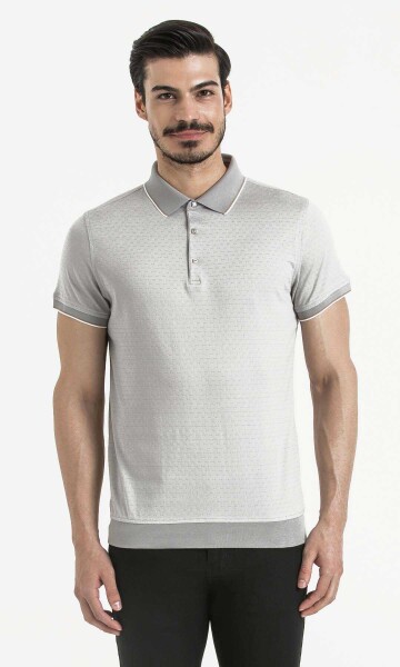 Gri Desenli Polo Yaka Tişört - 1