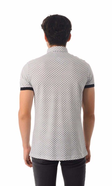 Beyaz Desenli Düğmeli Polo Yaka Tişört - 4