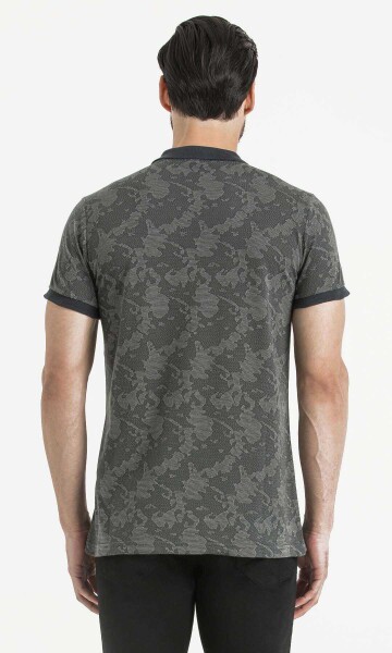 Gri Desenli Polo Yaka Tişört - 4