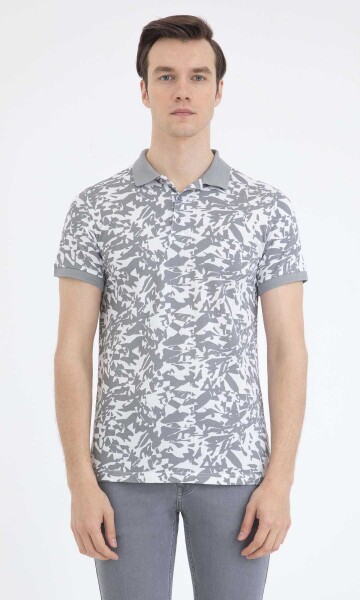 Gri Desenli Polo Yaka Tişört - 1