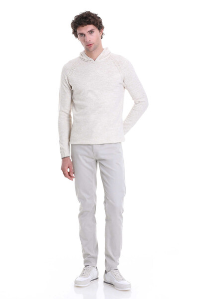 Ekru Regular Fit Bisiklet Yaka Jakarlı Kapüşonlu Kazak - 2