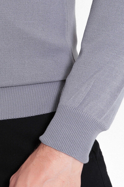 Gri Regular Fit Düz Bisiklet Yaka Triko Kazak - 6