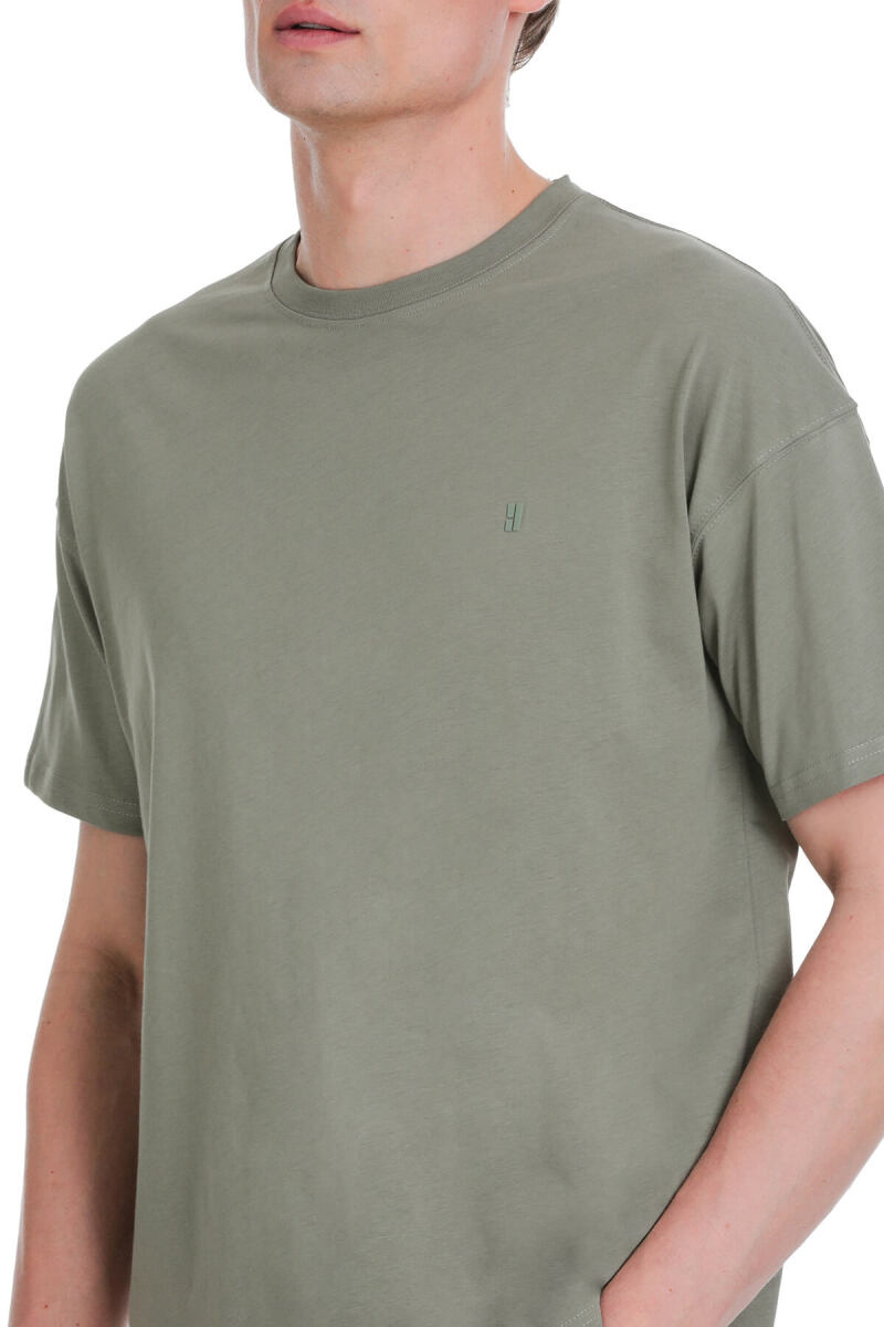 Gri Regular Fit 100% Pamuk Bisiklet Yaka Oversize Tişört - HTML (1)