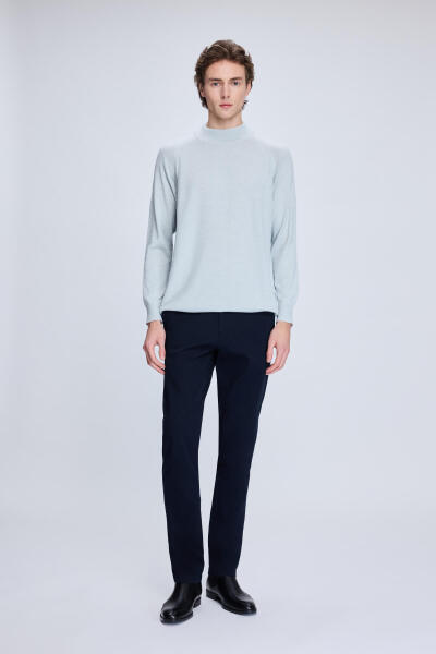 Gri Regular Fit Jakarlı Yarım Balıkçı Yaka Yünlü Kazak - 2