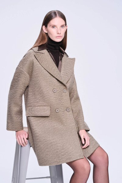 Saykı Woman Haki Regular Fit Desenli Sivri Yaka Manto - 3