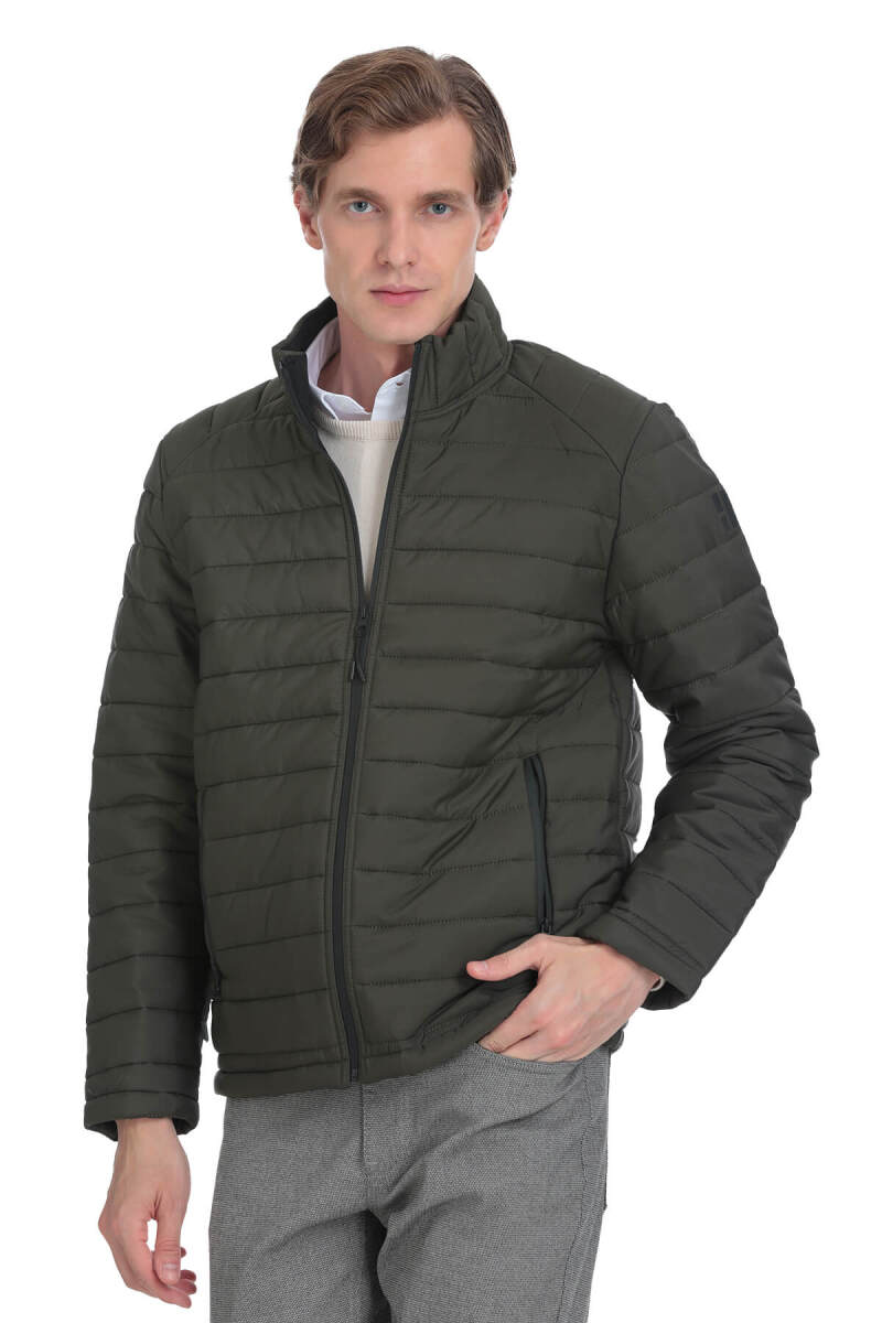 Haki Regular Fit Hakim Yaka Şişme Mont - HTML