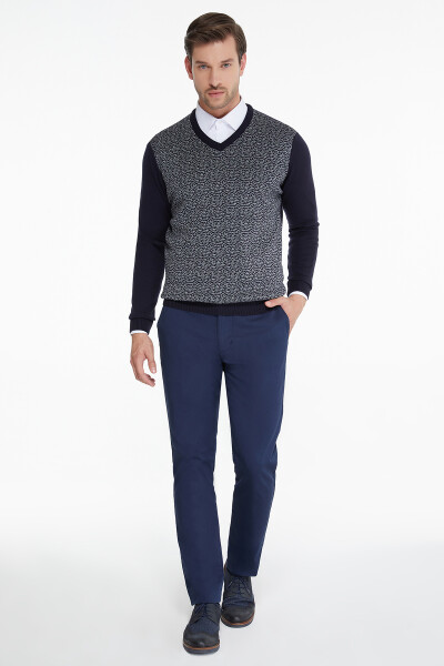 Lacivert Desenli V Yaka Triko Kazak - 2