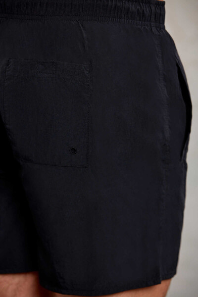 Siyah Dinamik Fit Düz Yandan Cep Deniz Şortu - 6