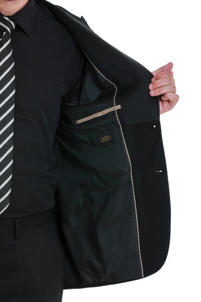 Siyah Muscle Fit Sivri Yaka Damatlık - 5