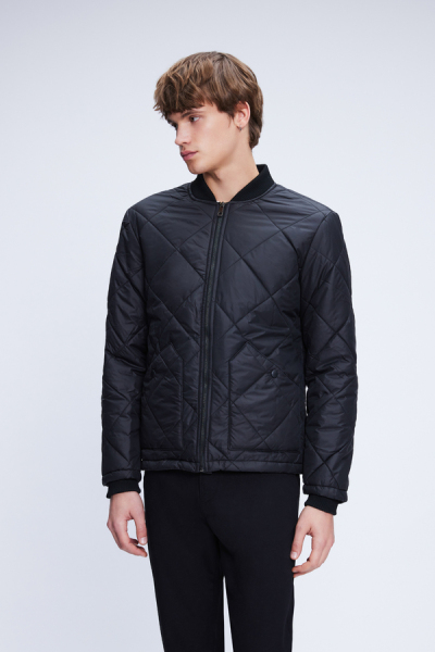 Siyah Regular Fit Bomber Yaka Kapitone Mont 