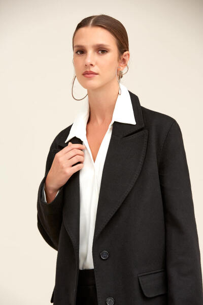Saykı Woman Siyah Regular Fit Ceket Yaka Kaşe Oversize Manto - 10