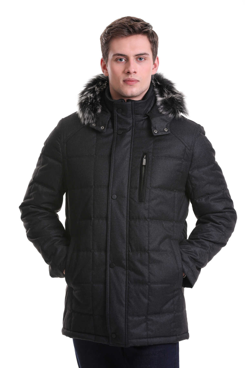 Siyah Slim Fit Hakim Yaka Kürklü Kapüşonlu Kaban - Hatem Saykı