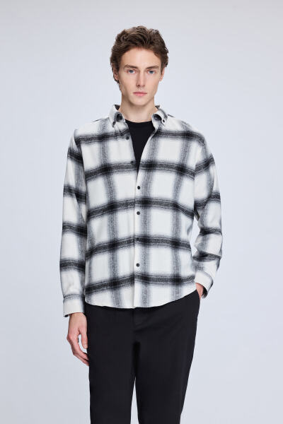 Siyah Slim Fit Kareli Düğmeli Yaka Uzun Kollu Pamuklu Gömlek 