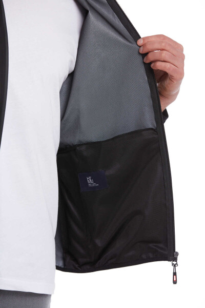 Siyah Slim Fit Kapüşonlu Mevsimlik Mont - 11