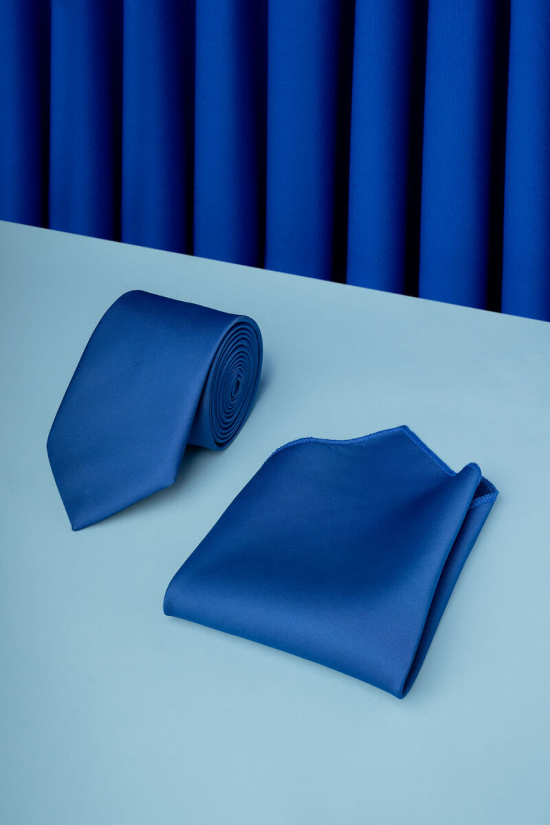 Su ve Leke Tutmayan 7 Cm Mavi Kravat ve Mendil Seti - Hatemoğlu