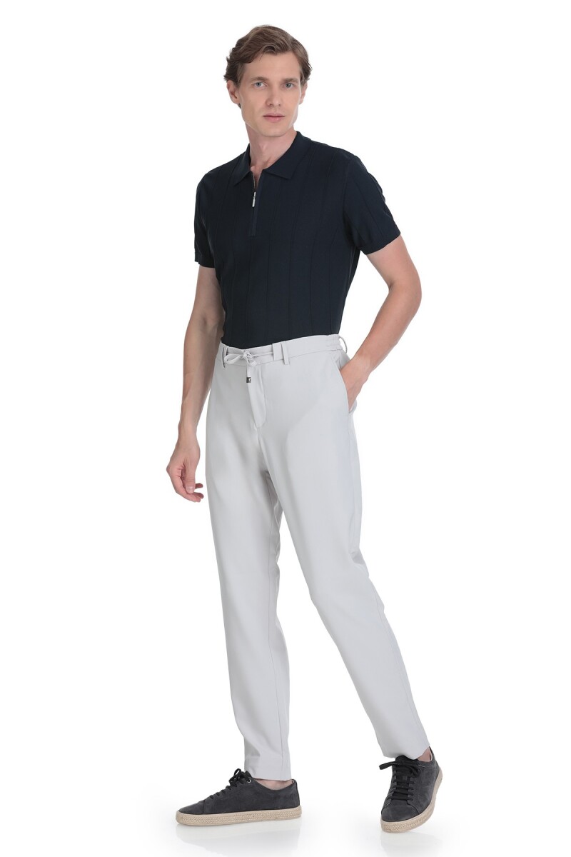 Taş Rahat Kesim Yandan Cepli Jogger Pantolon - HTML