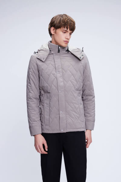 Vizon Regular Fit Hakim Yaka Kapitone Kapüşonlu Mont 