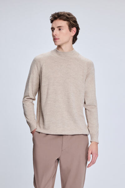 Vizon Regular Fit Jakarlı Yarım Balıkçı Yaka Yünlü Kazak 